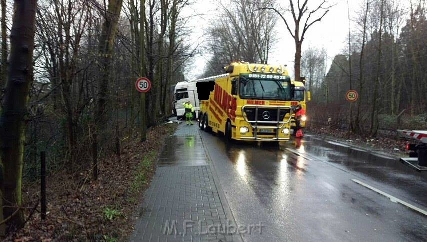 VU LKW Koeln Bocklemuend Venloerstr Freimersdorfer Weg P14.jpg